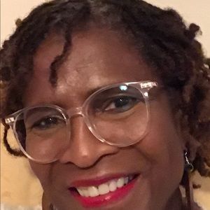 Meet your Posher, Sharon